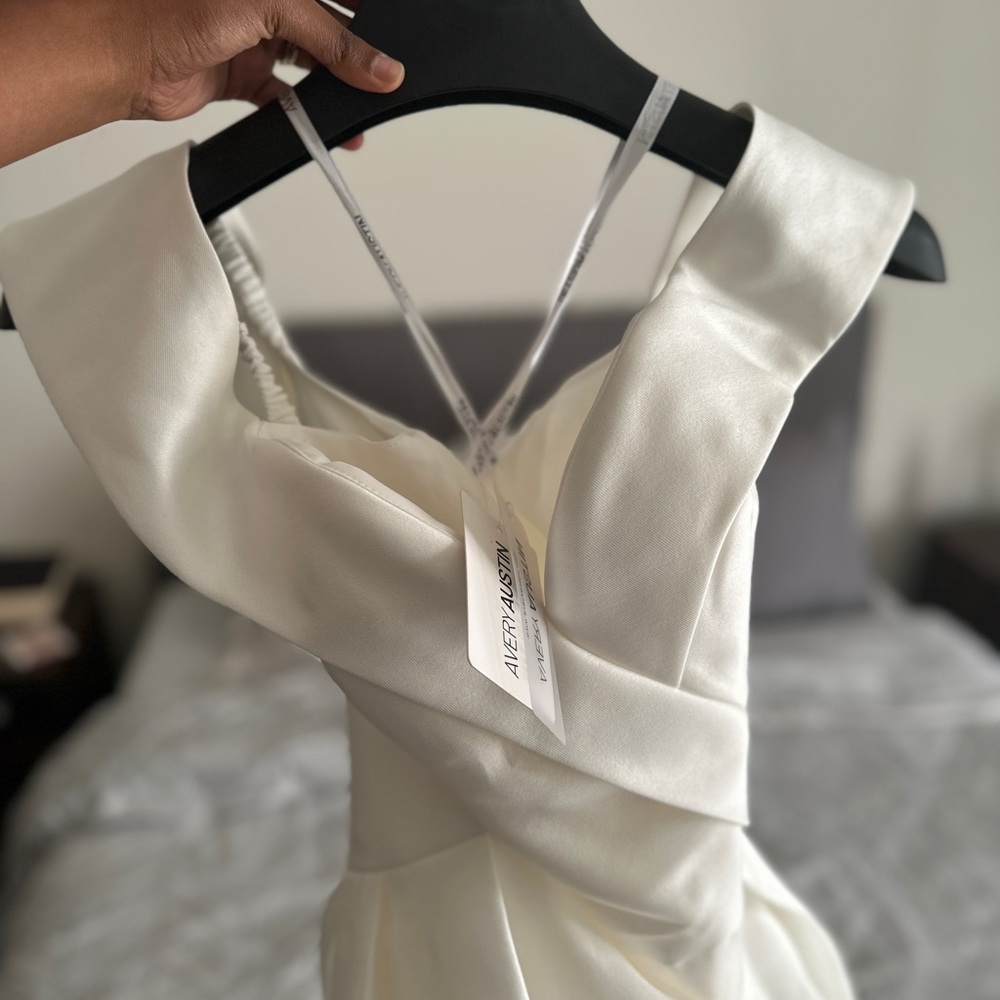 Elegant Off-Shoulder White Dress Brand New!! - Picture 7 of 16